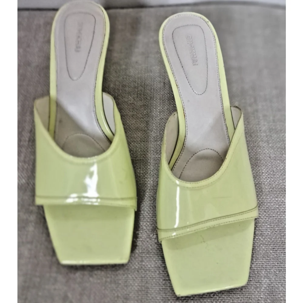Simkhai sandals size